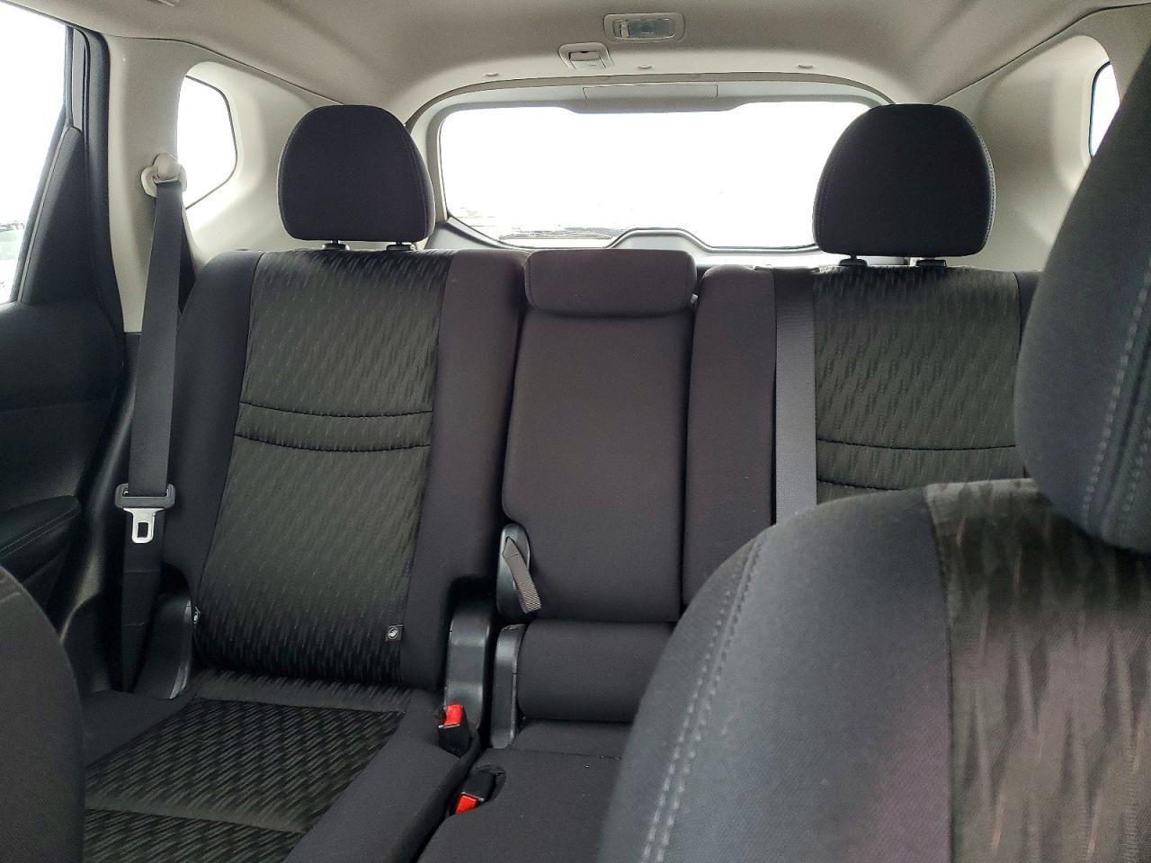 2017 NISSAN ROGUE