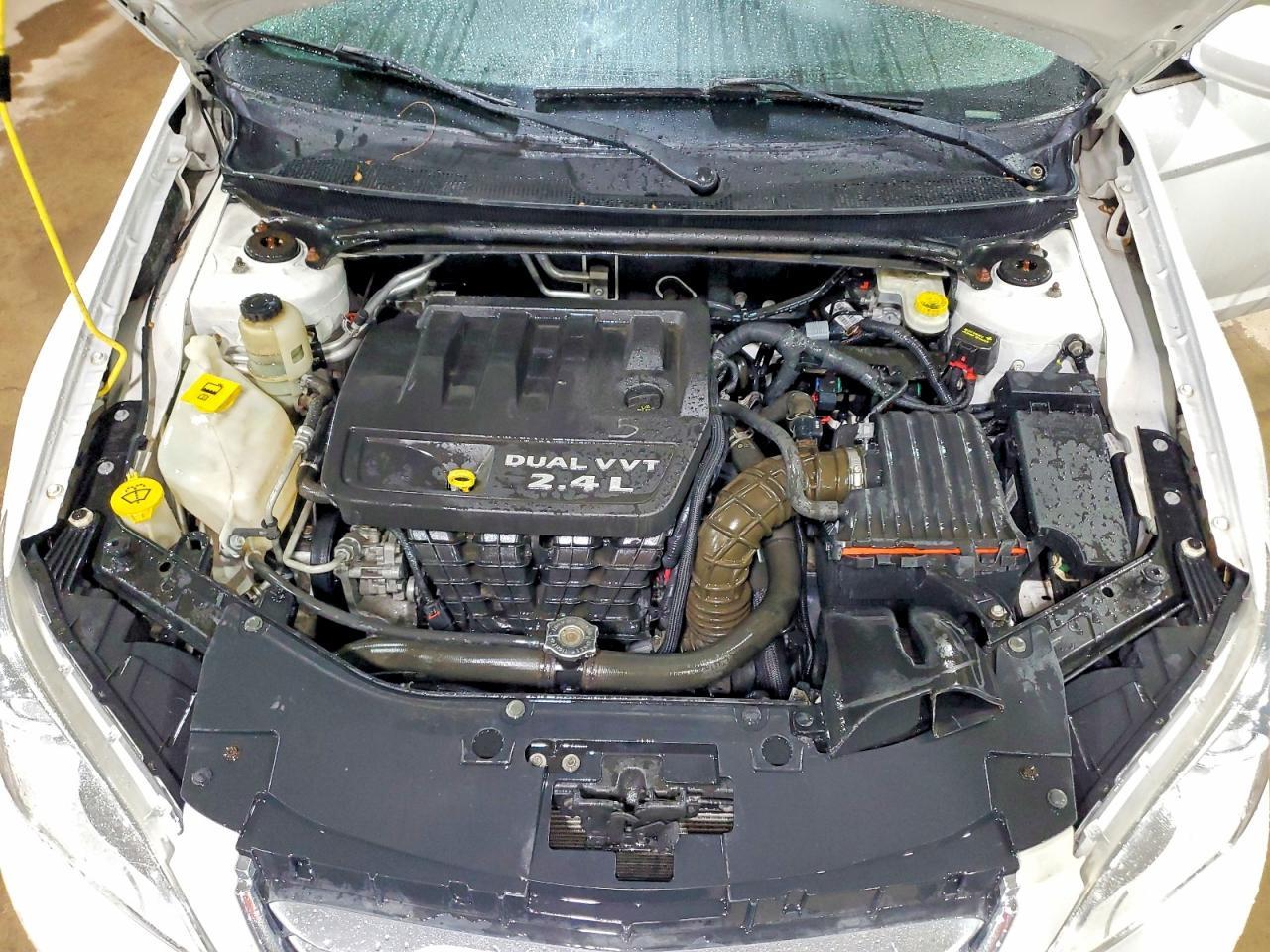 2013 CHRYSLER 200