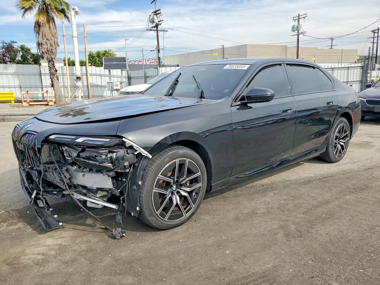 2025 BMW i7