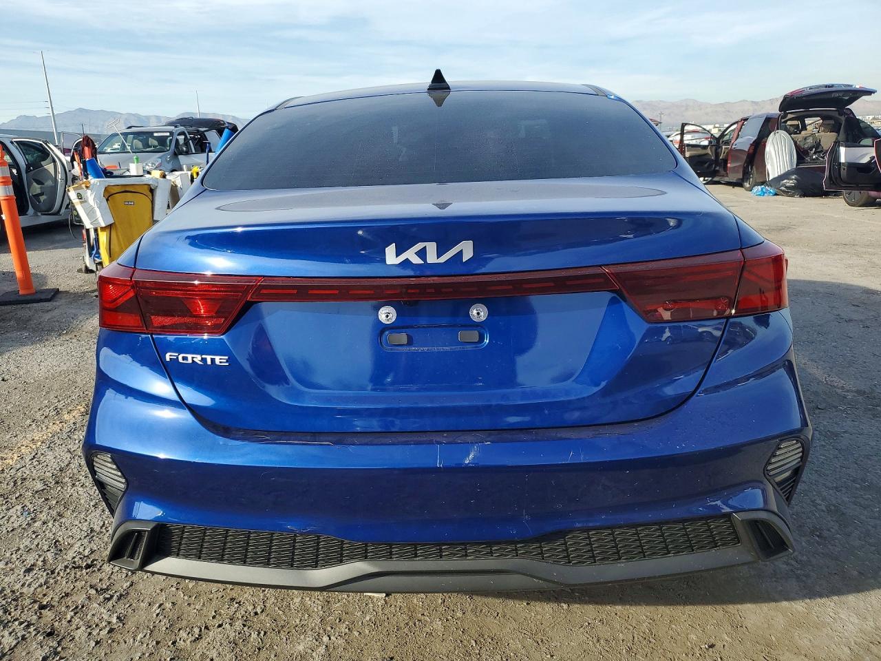 2023 KIA FORTE