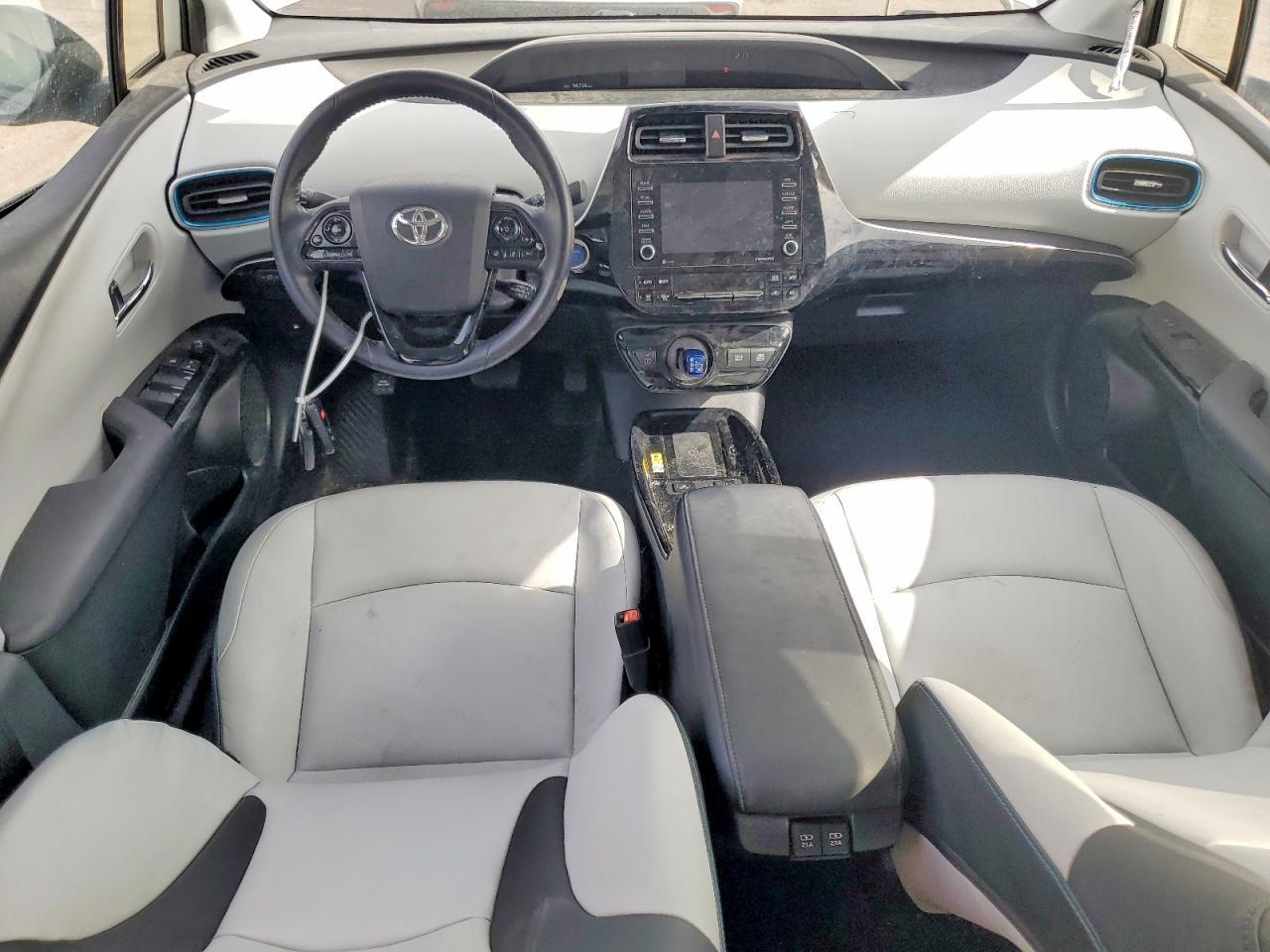 2021 TOYOTA PRIUS