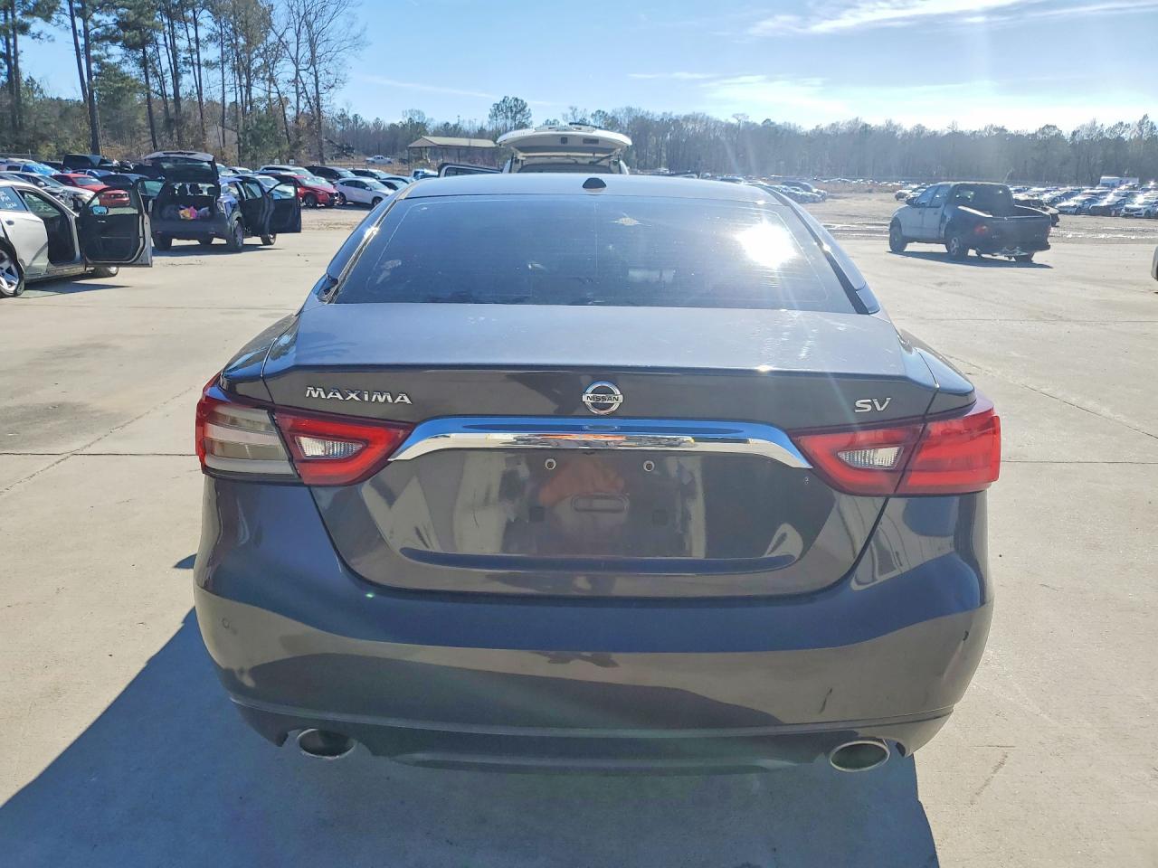 2017 NISSAN Maxima