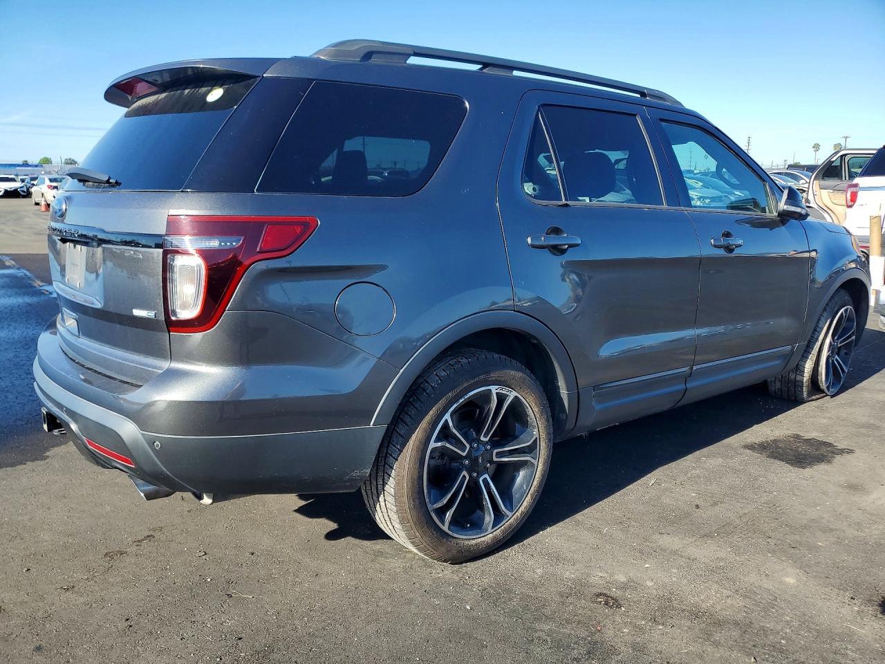 2015 FORD Explorer Sport Trac