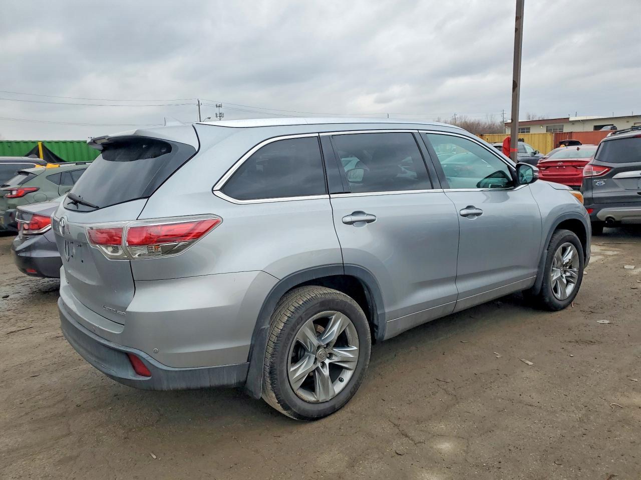 2014 TOYOTA HIGHLANDER