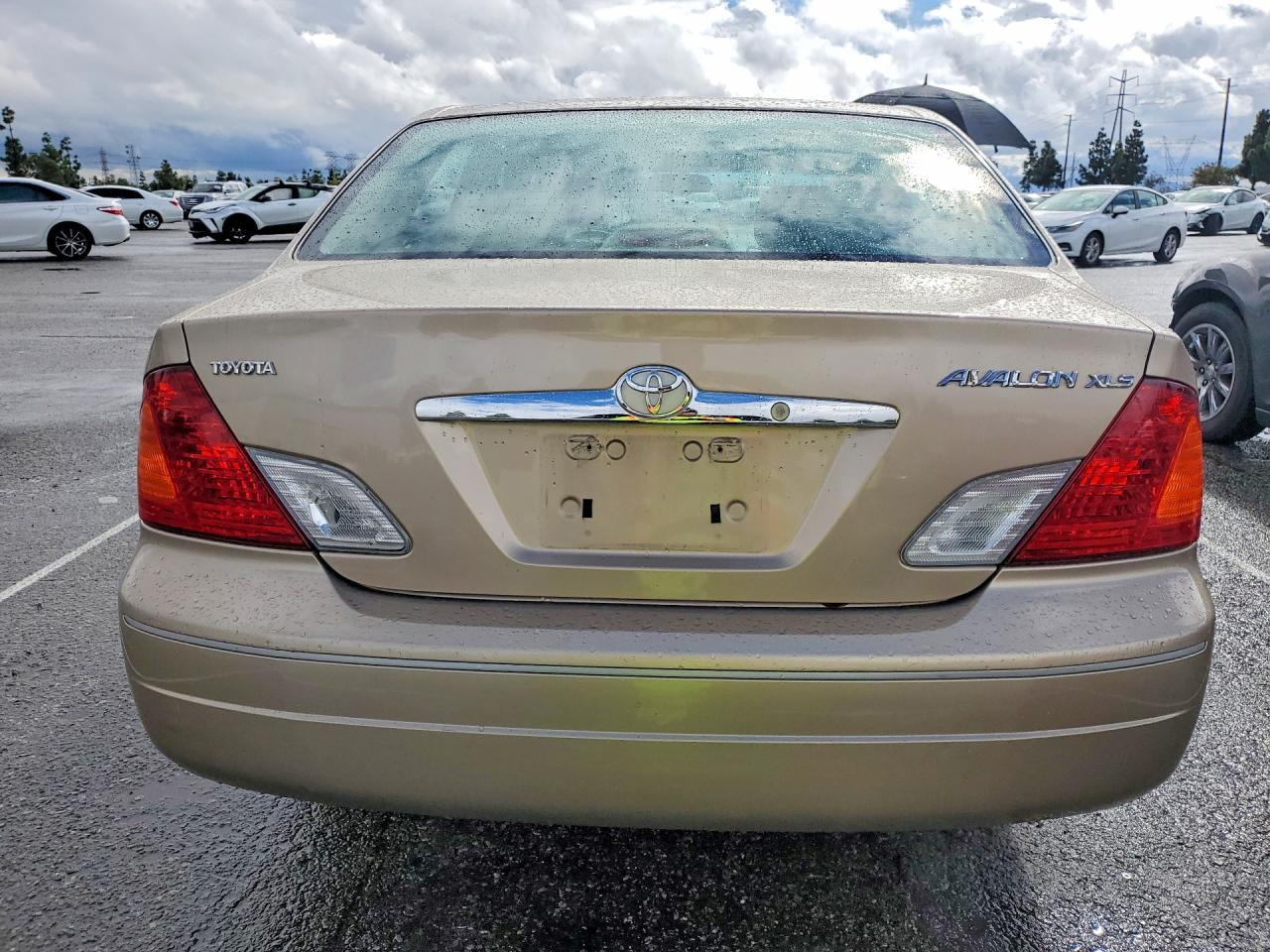 2001 TOYOTA Avalon