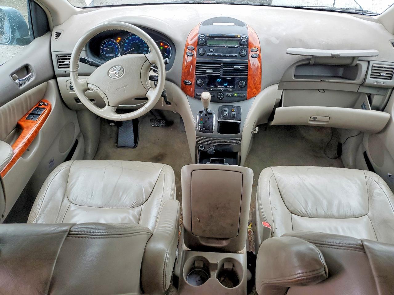 2006 TOYOTA SIENNA