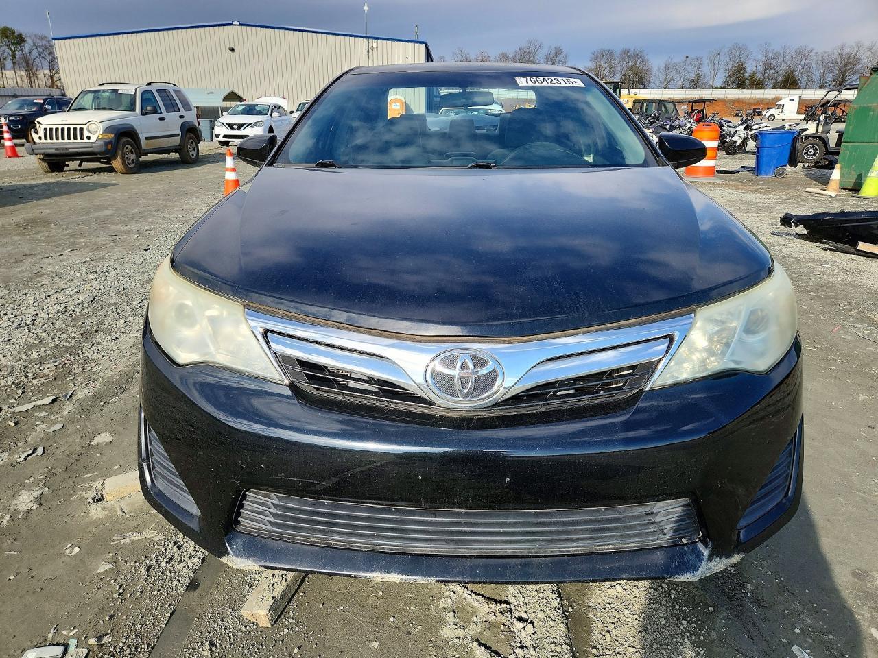 2014 TOYOTA CAMRY