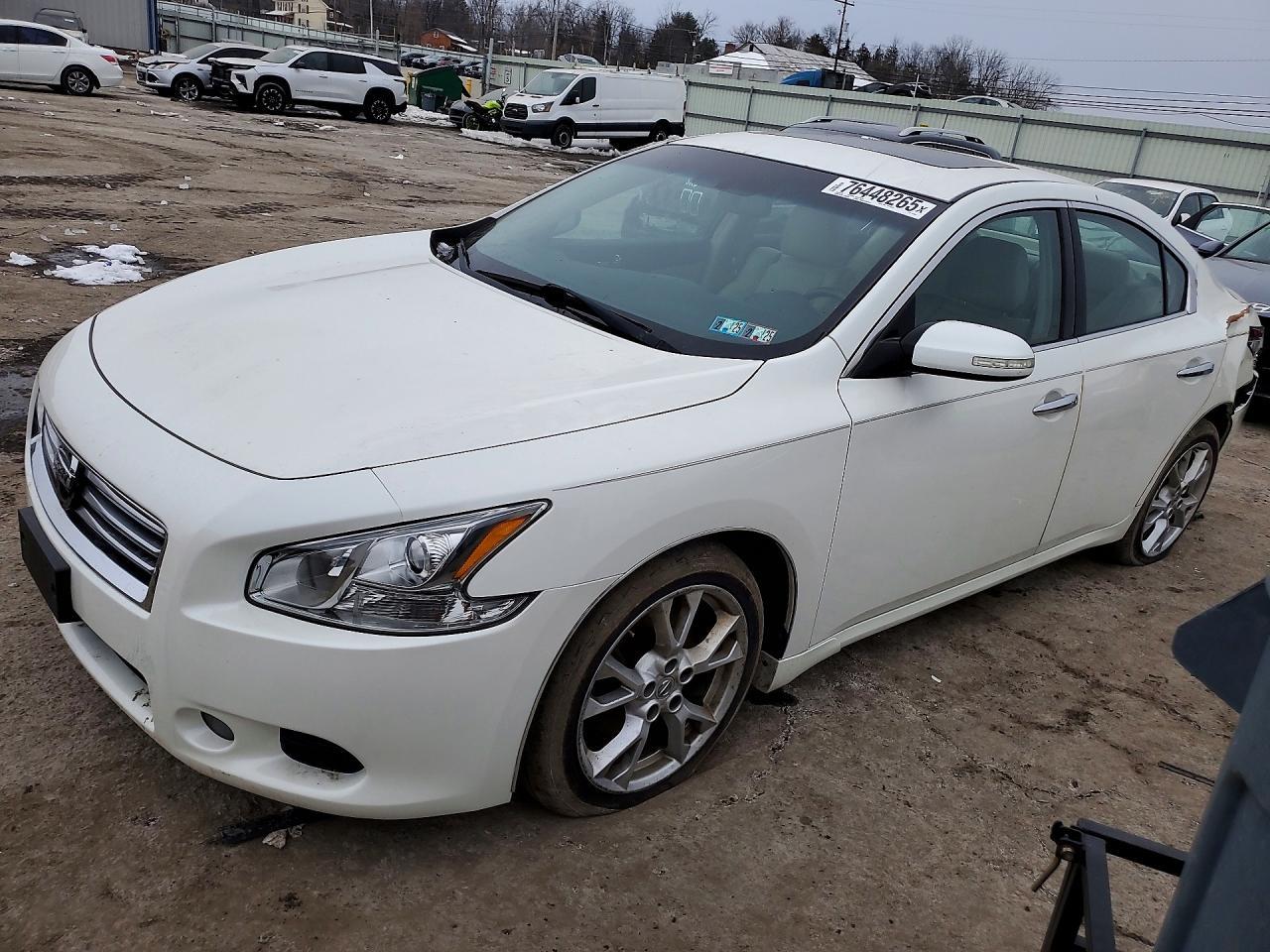 2014 NISSAN Maxima