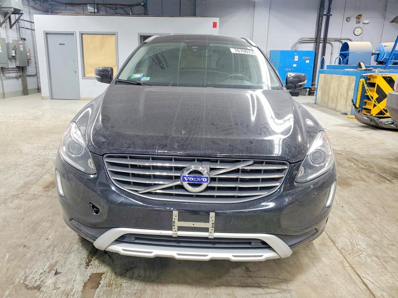 2017 VOLVO XC60