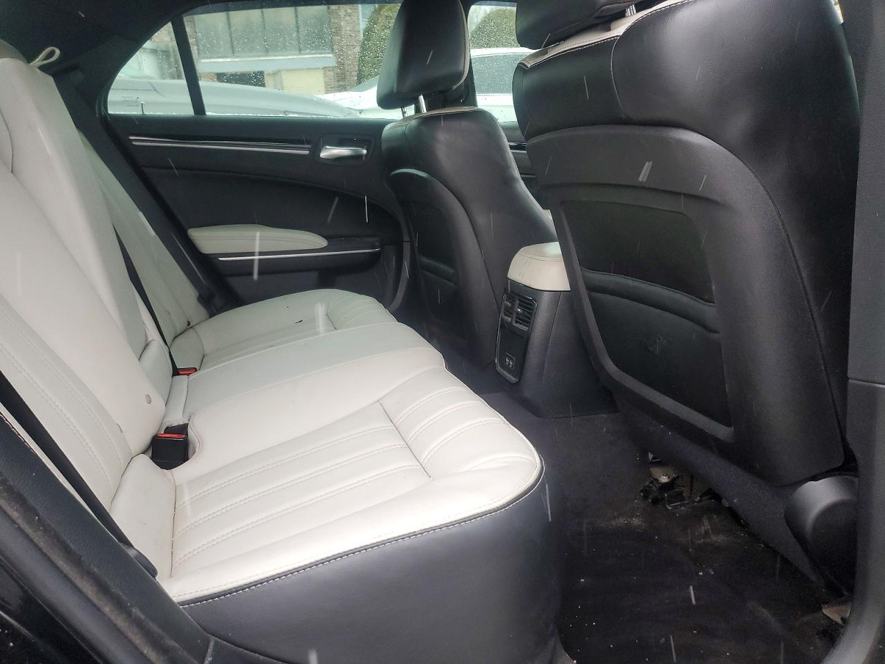 2018 CHRYSLER 300