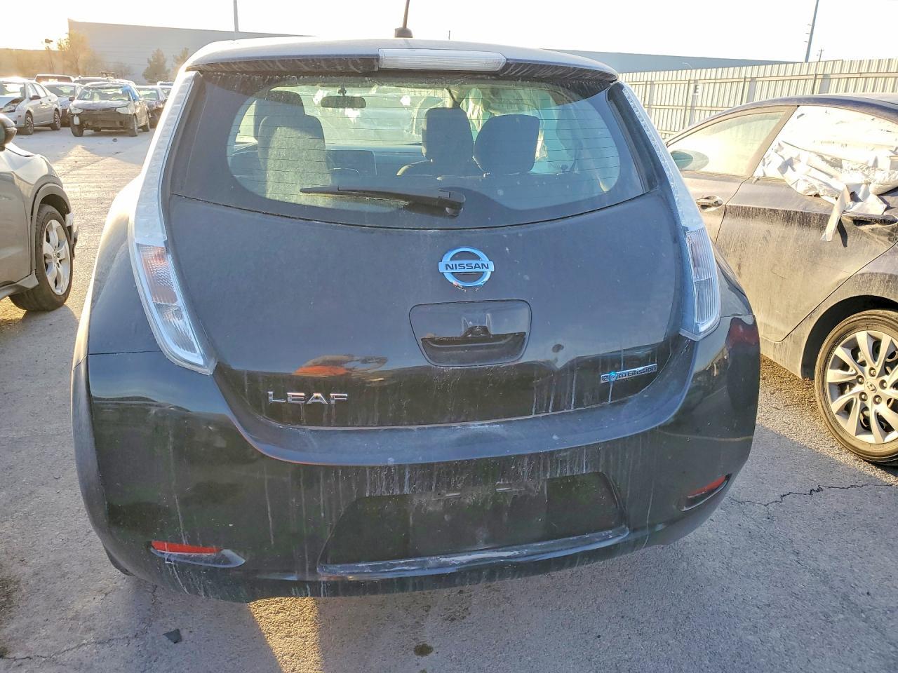 2013 NISSAN LEAF