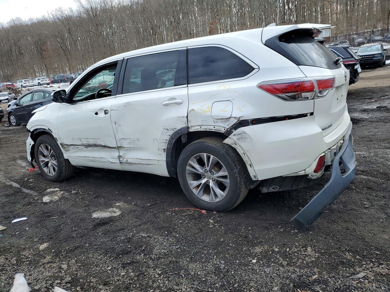2015 TOYOTA HIGHLANDER