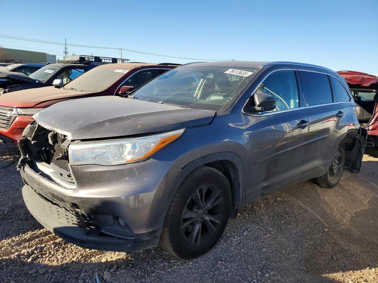 2015 TOYOTA HIGHLANDER