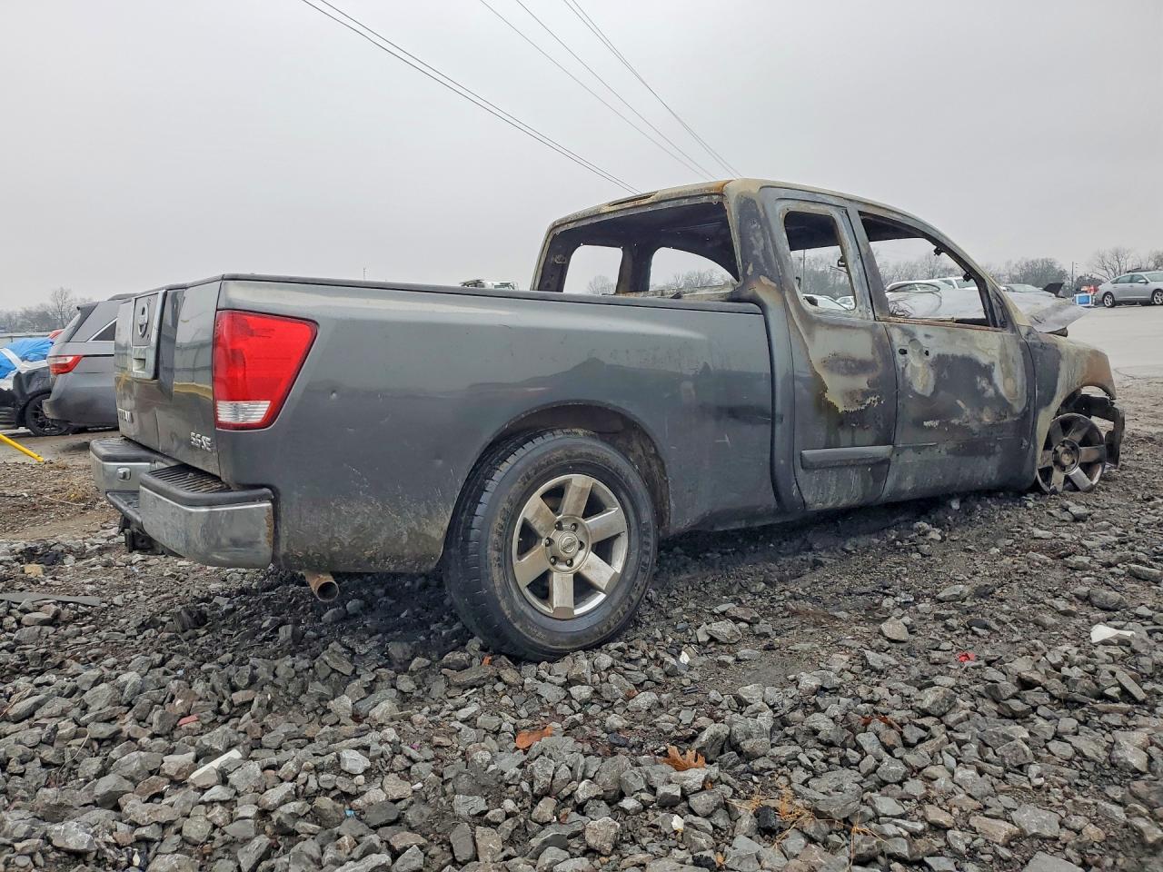 2005 NISSAN Titan