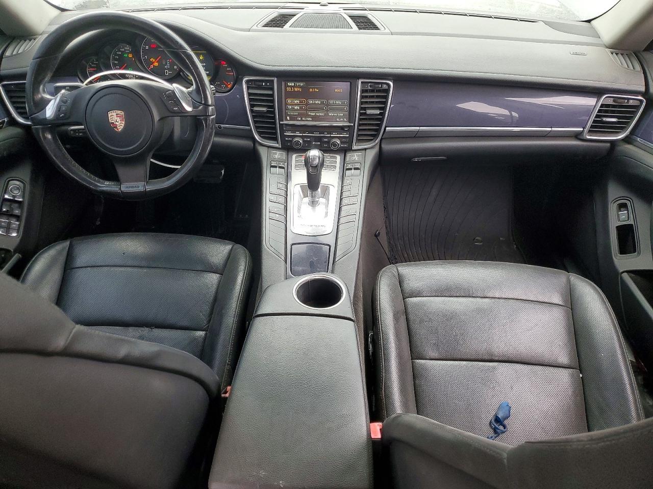 2011 PORSCHE Panamera