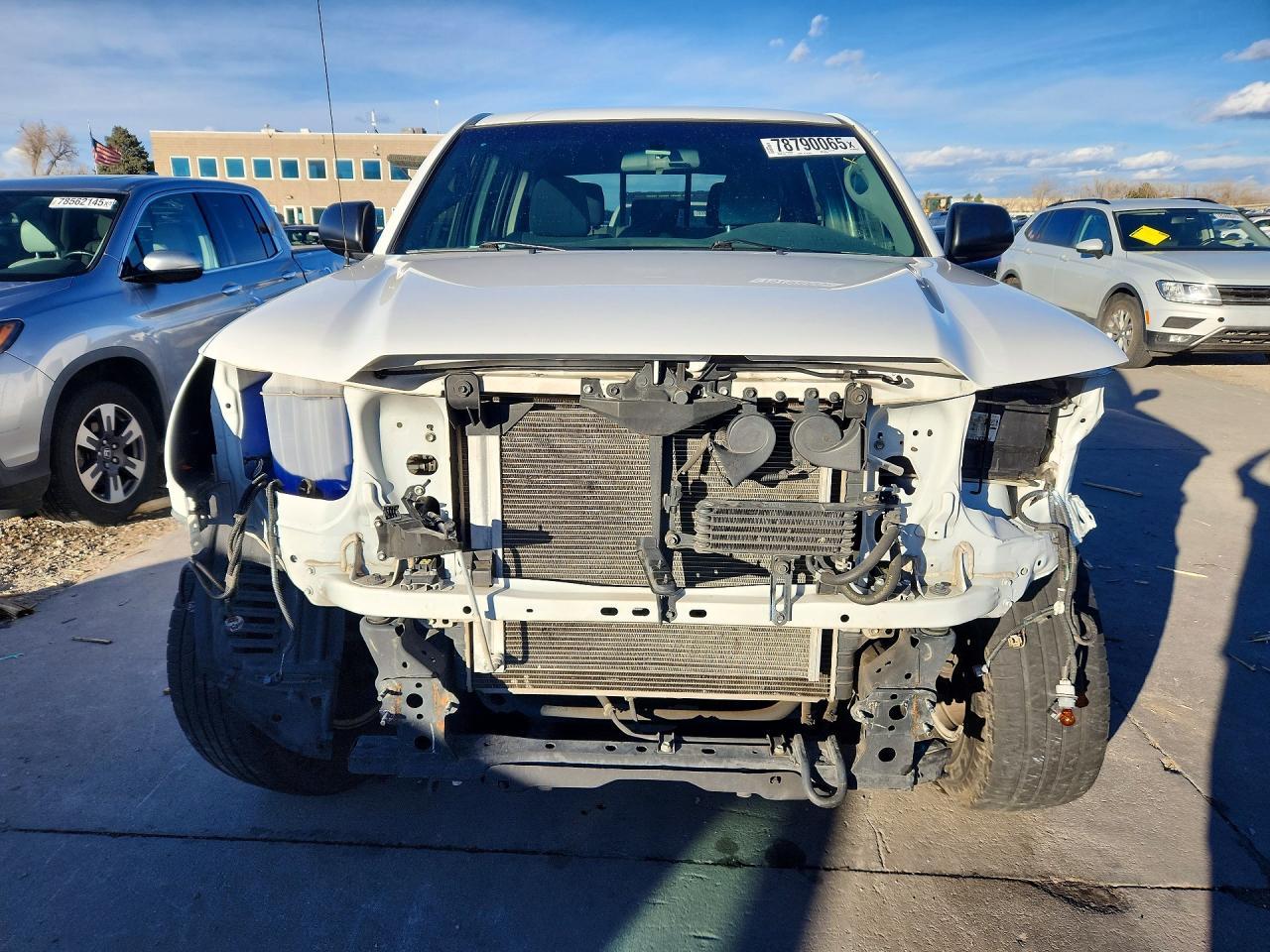 2015 TOYOTA TACOMA