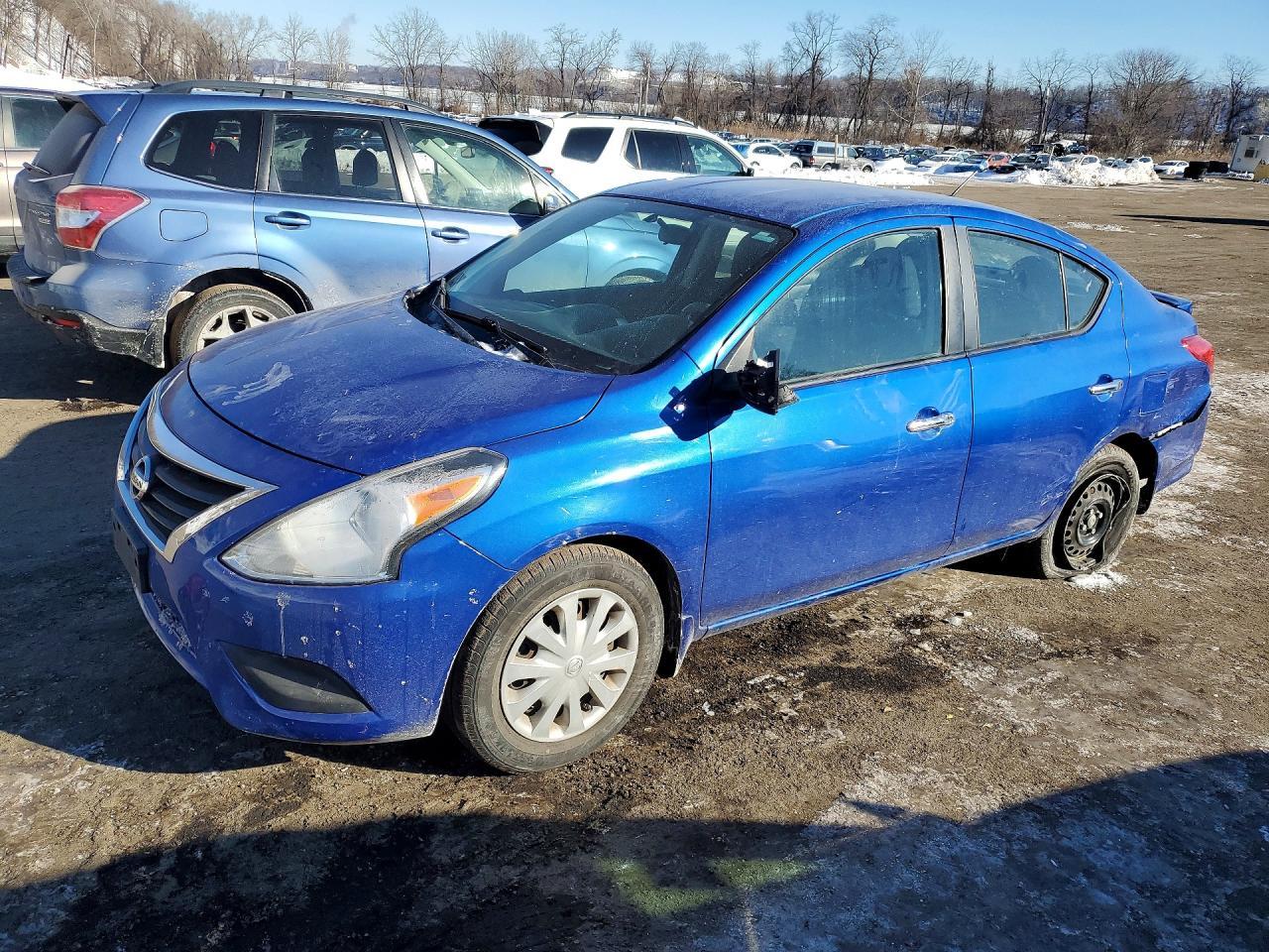 2015 NISSAN VERSA