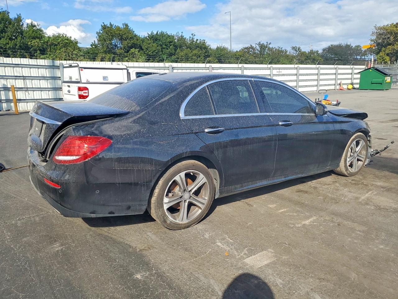 2017 MERCEDES-BENZ E-Class