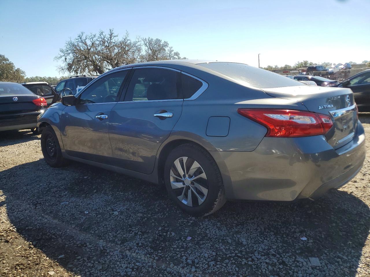 2017 NISSAN ALTIMA