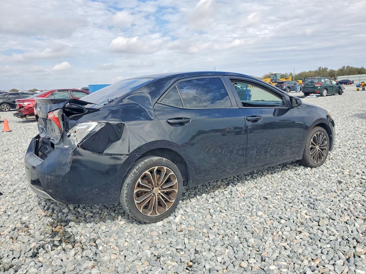 2016 TOYOTA COROLLA