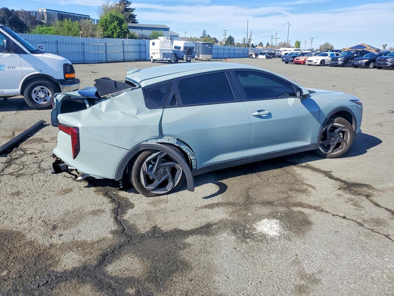 2025 KIA K4