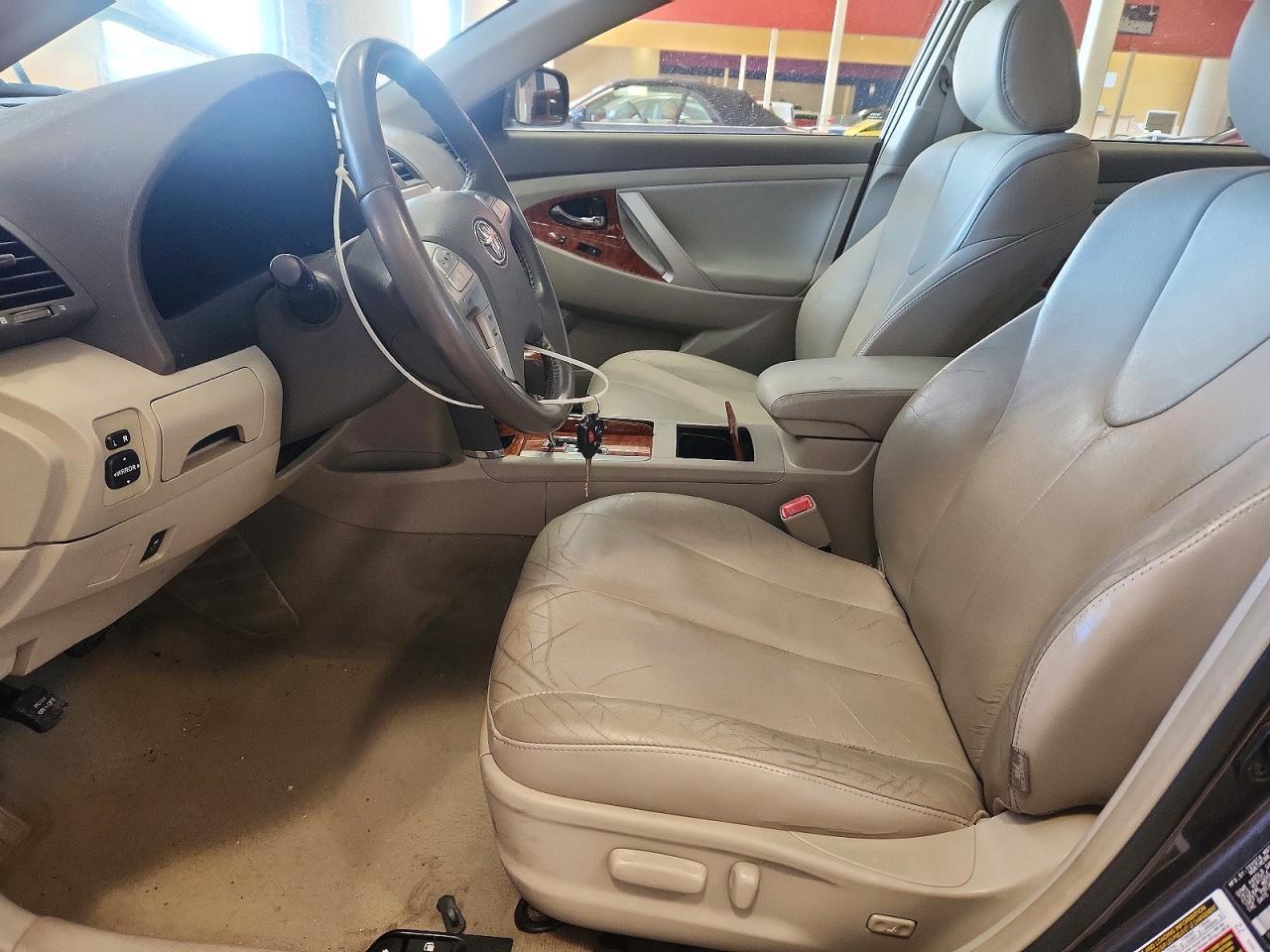 2010 TOYOTA CAMRY