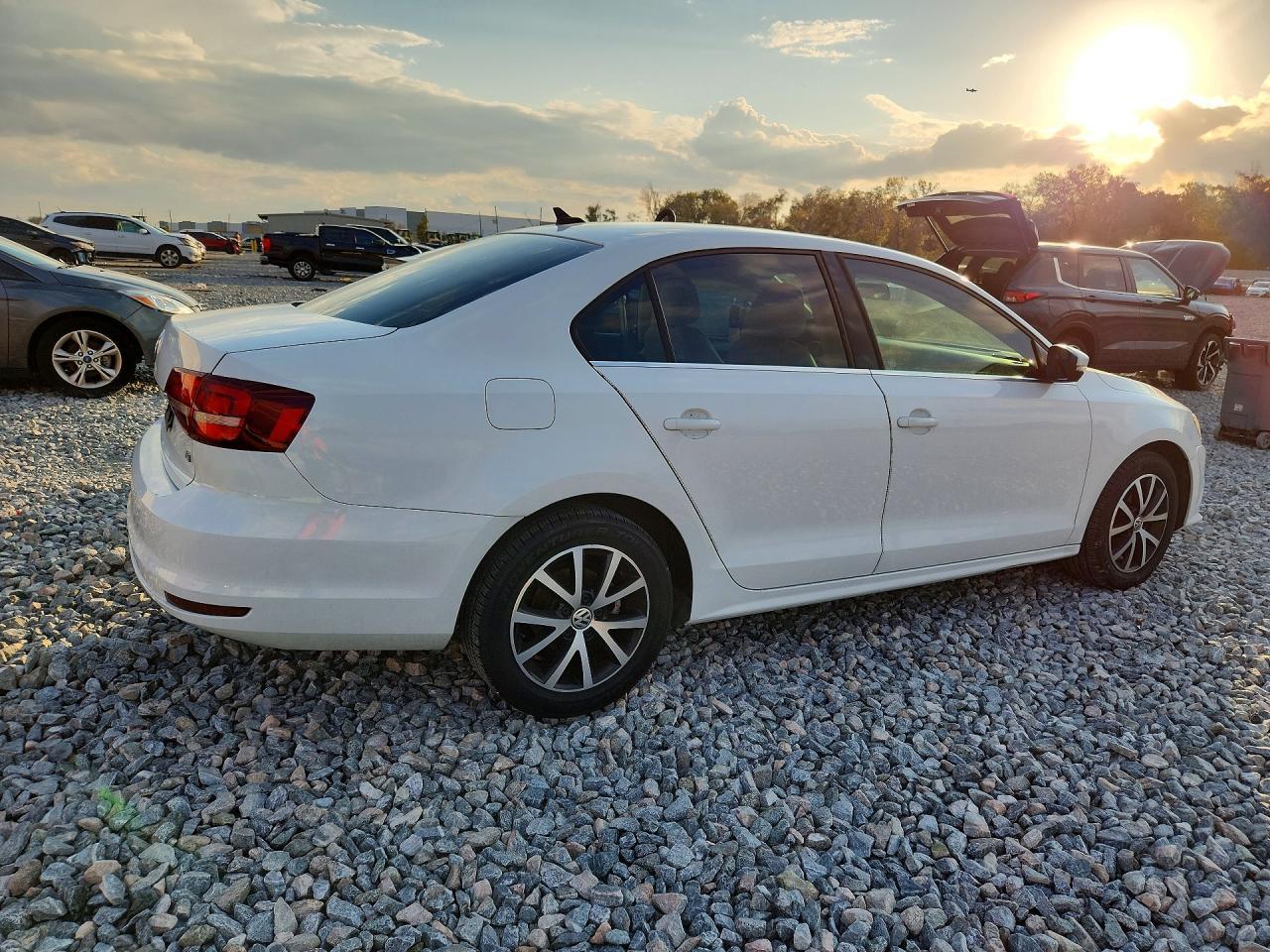 2017 VOLKSWAGEN JETTA