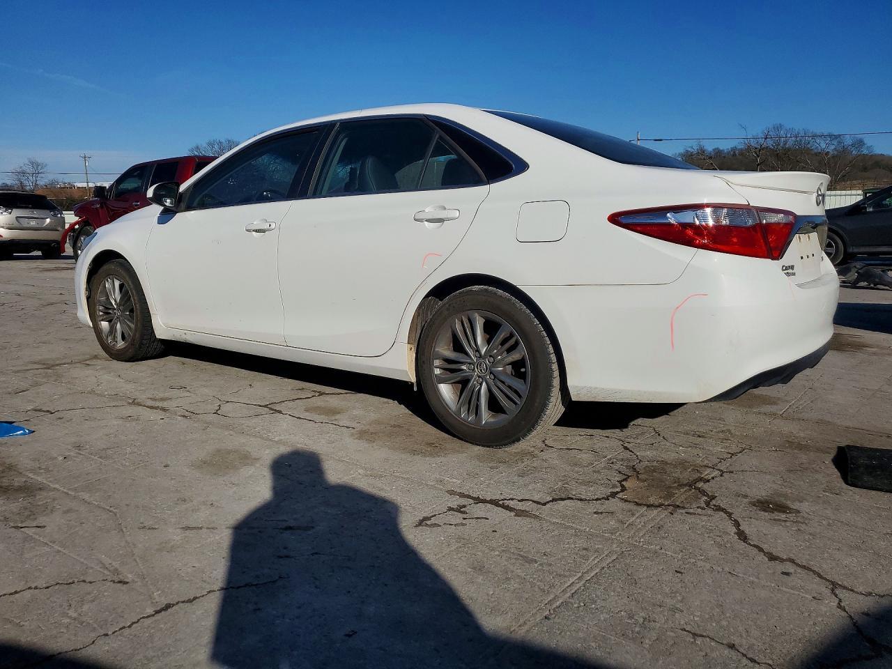 2016 TOYOTA CAMRY