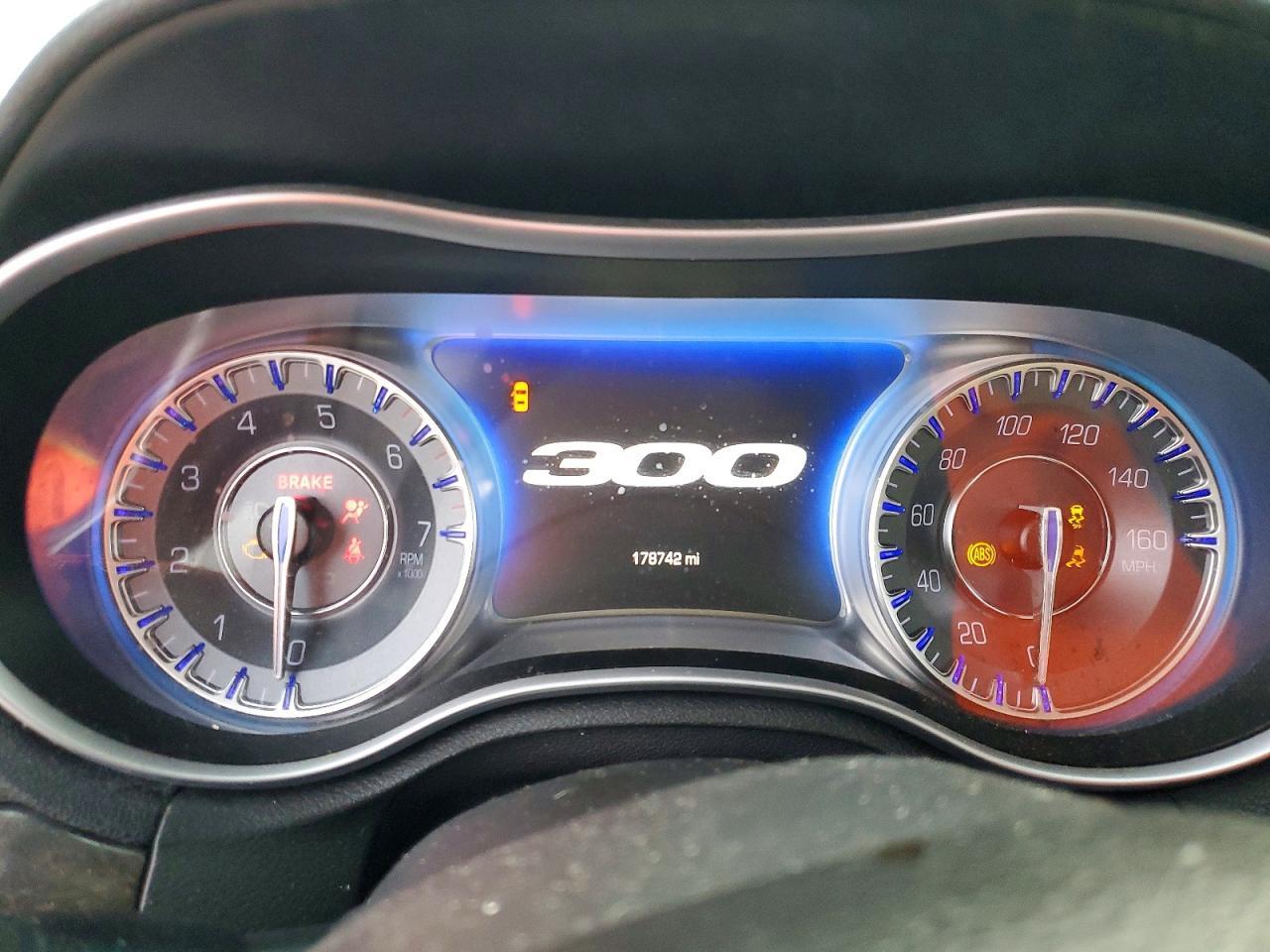 2017 CHRYSLER 300