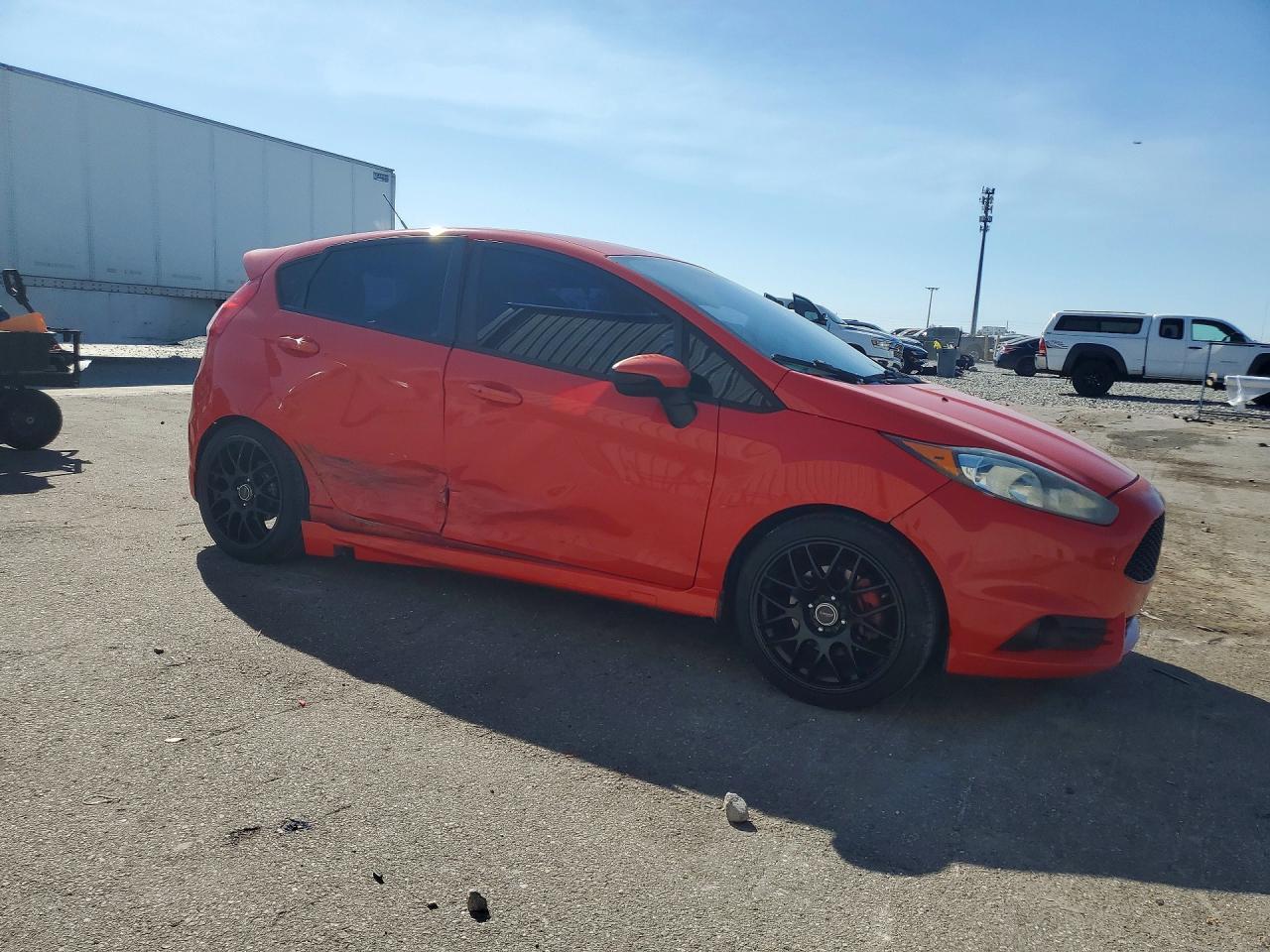 2015 FORD Fiesta