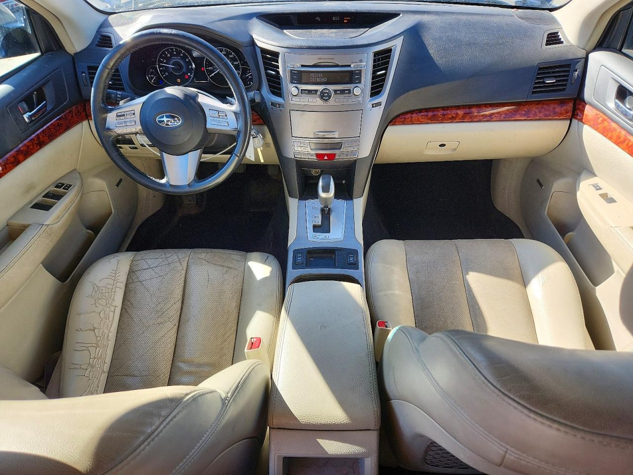 2010 SUBARU Outback