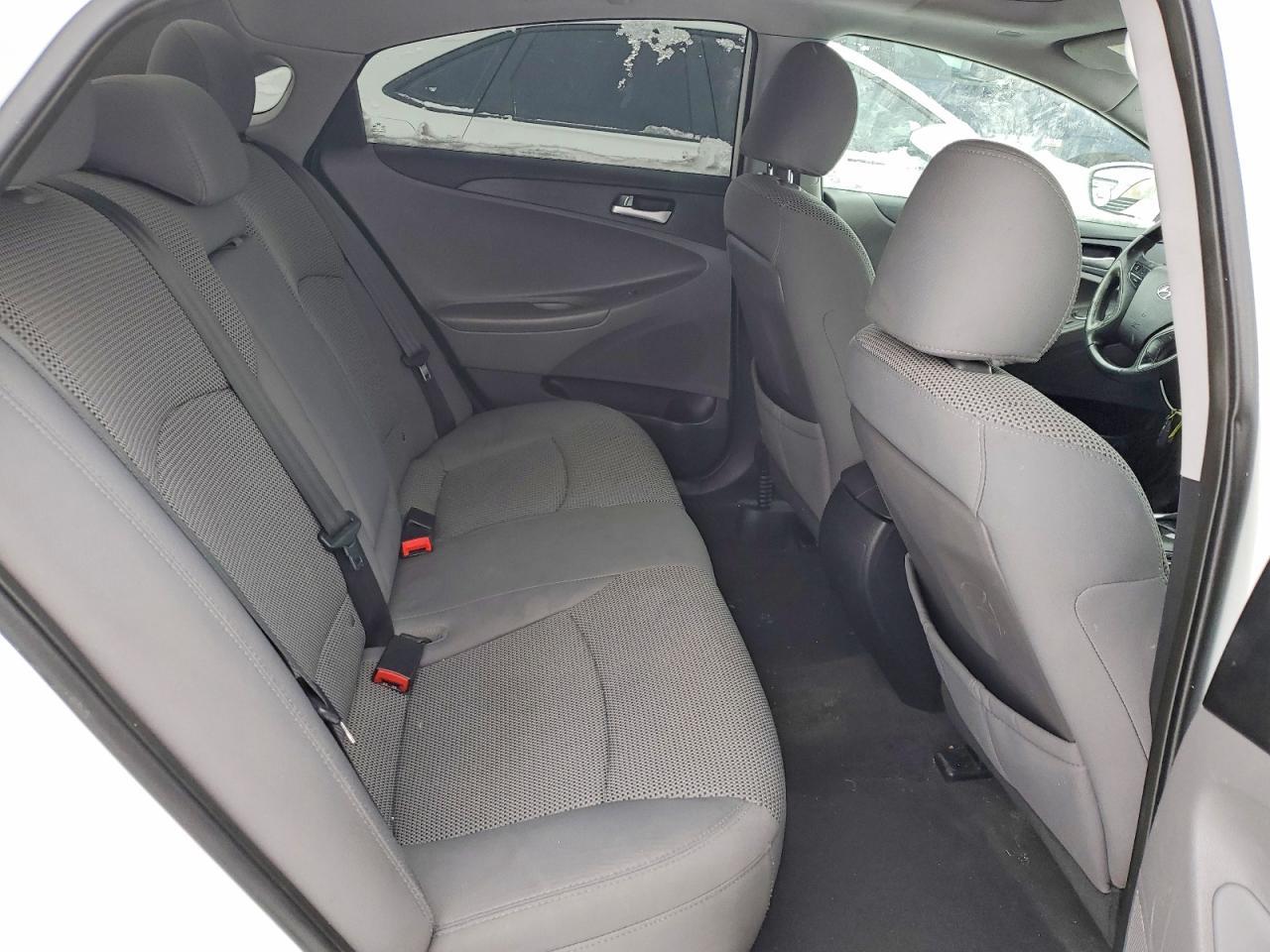 2011 HYUNDAI SONATA