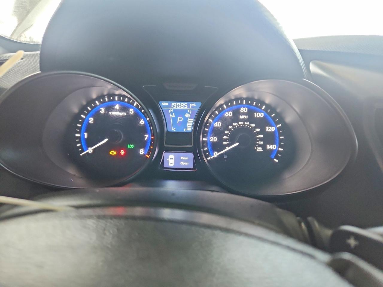 2013 HYUNDAI VELOSTER