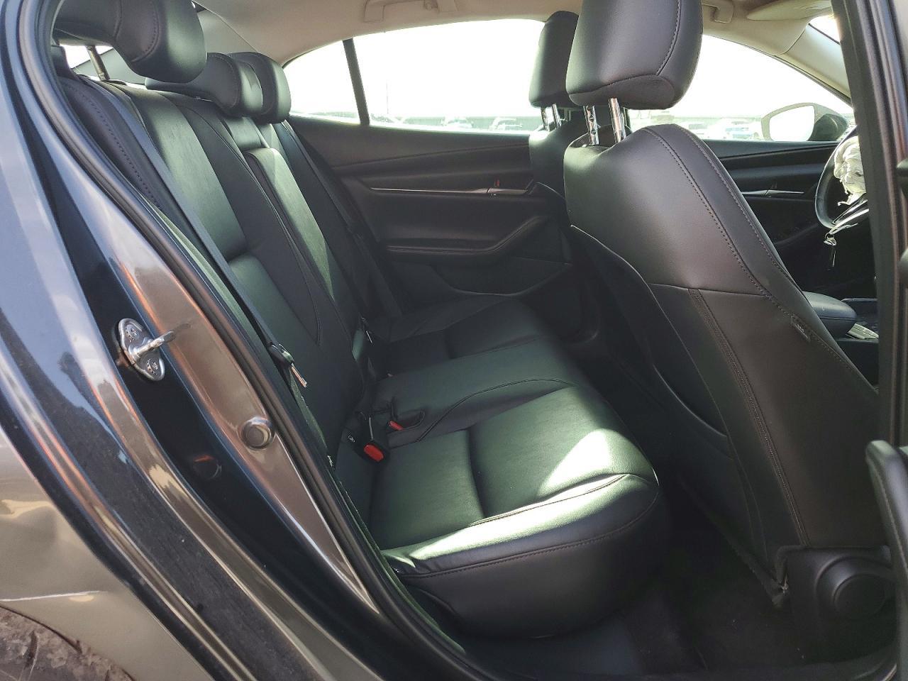 2020 MAZDA 3