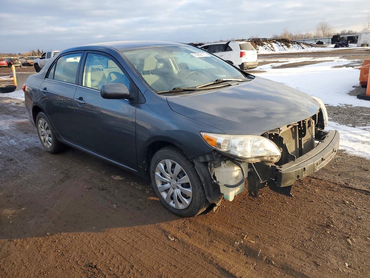 2013 TOYOTA COROLLA