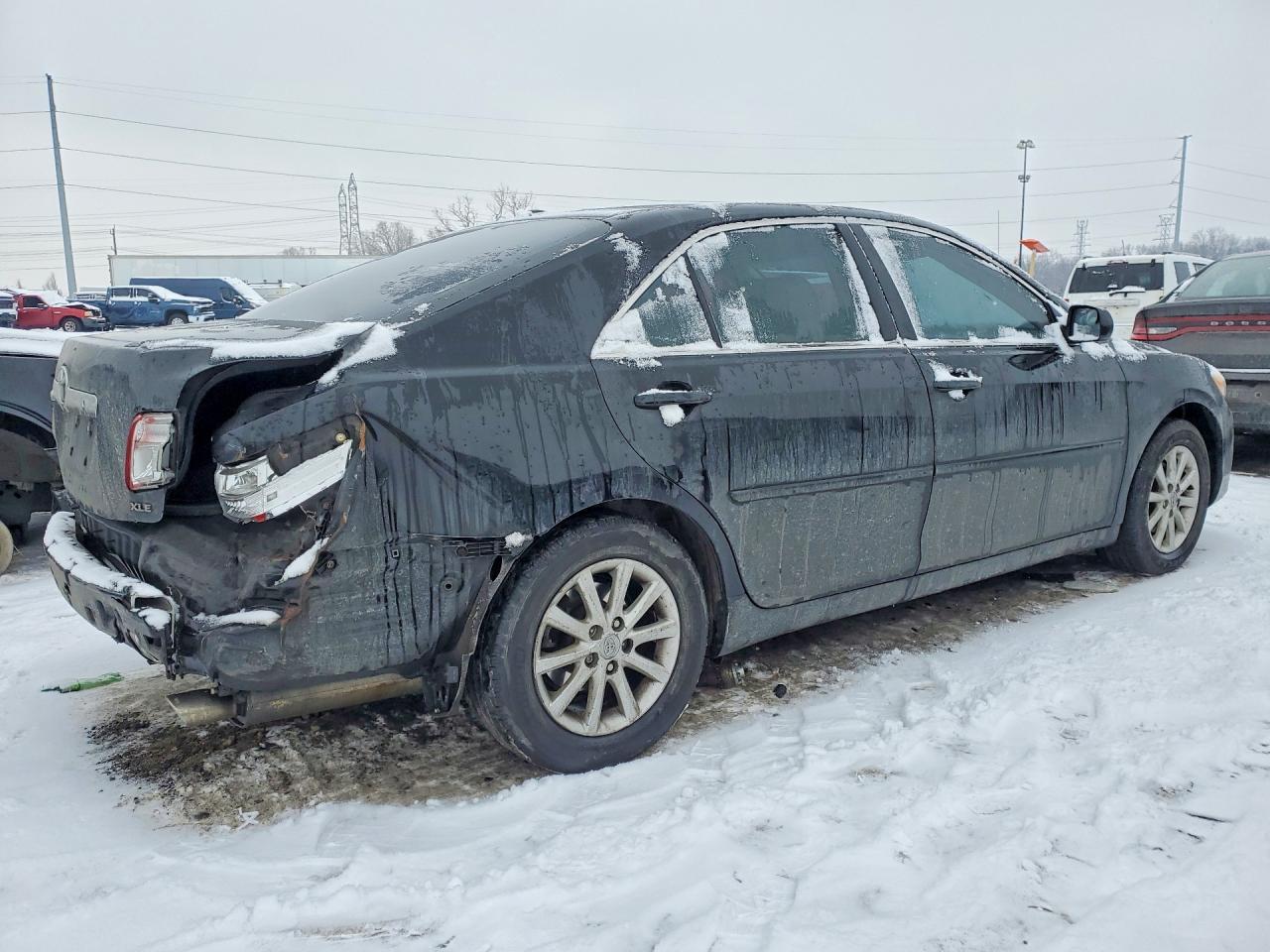 2011 TOYOTA CAMRY