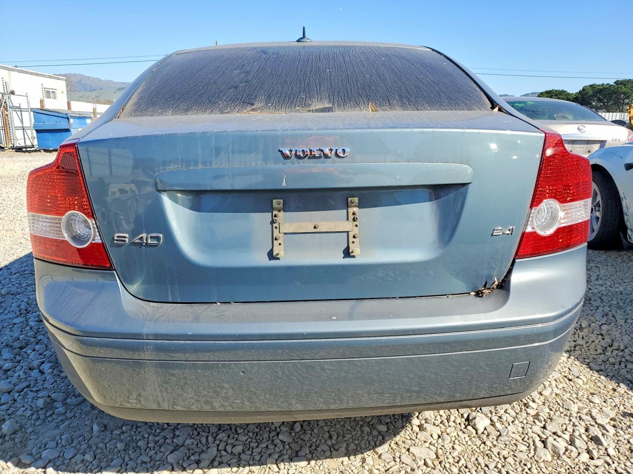 2005 VOLVO S40