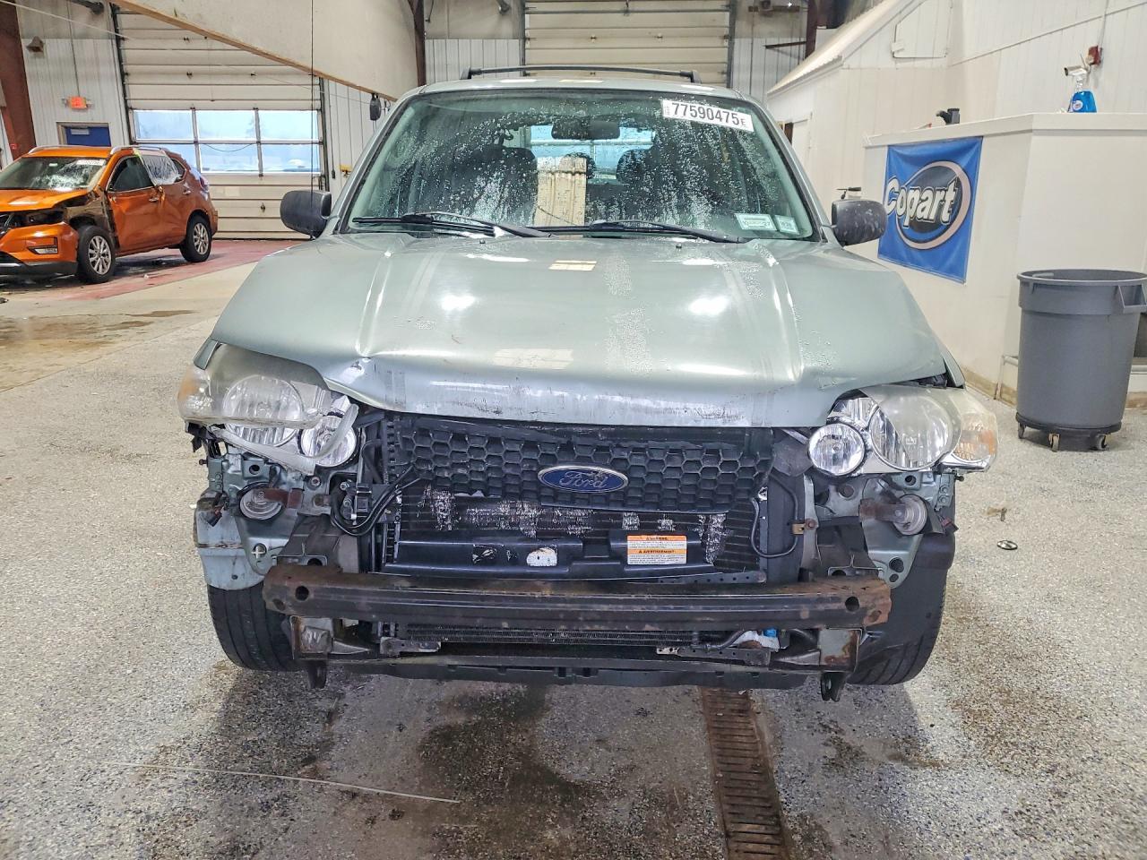 2005 FORD ESCAPE