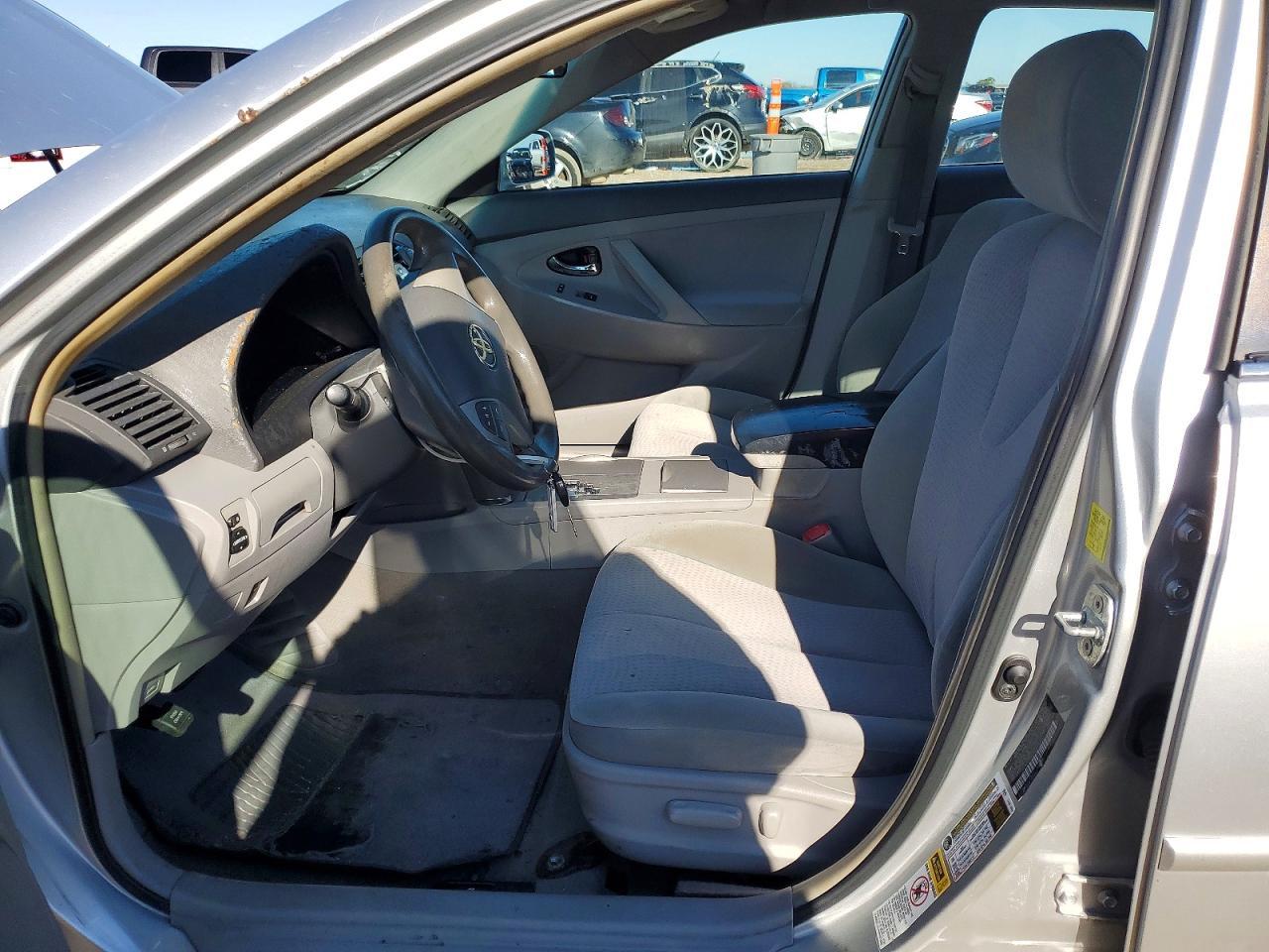2011 TOYOTA CAMRY