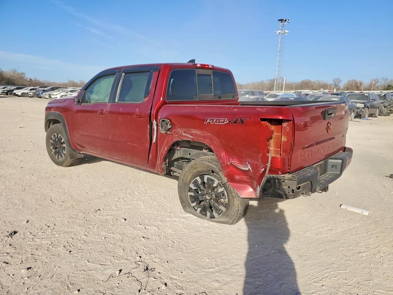 2022 NISSAN Frontier