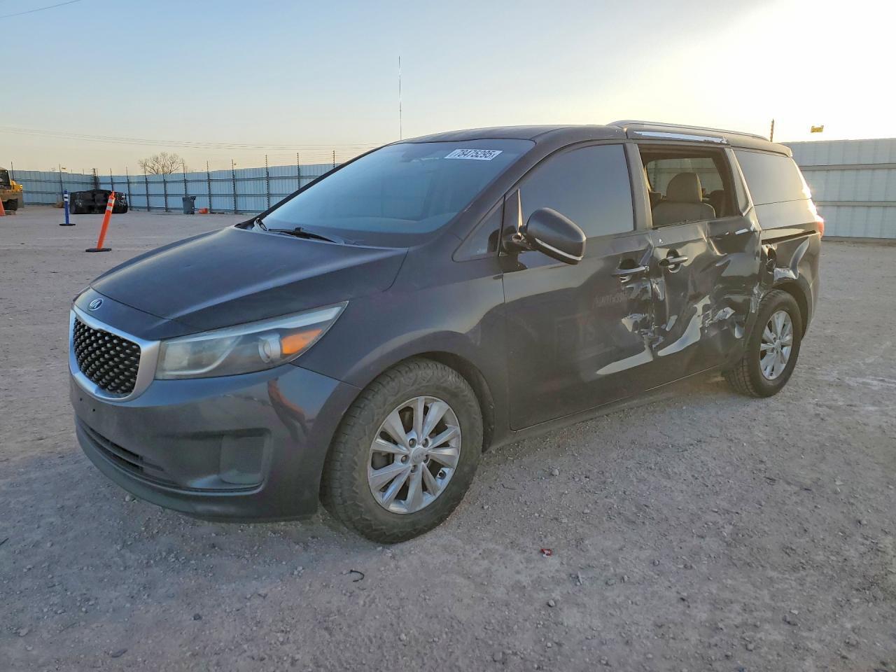 2015 KIA SEDONA