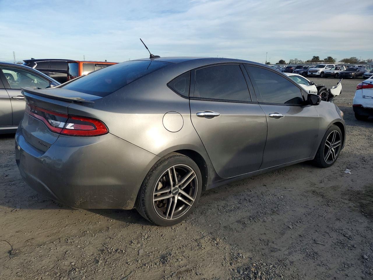 2013 DODGE Dart