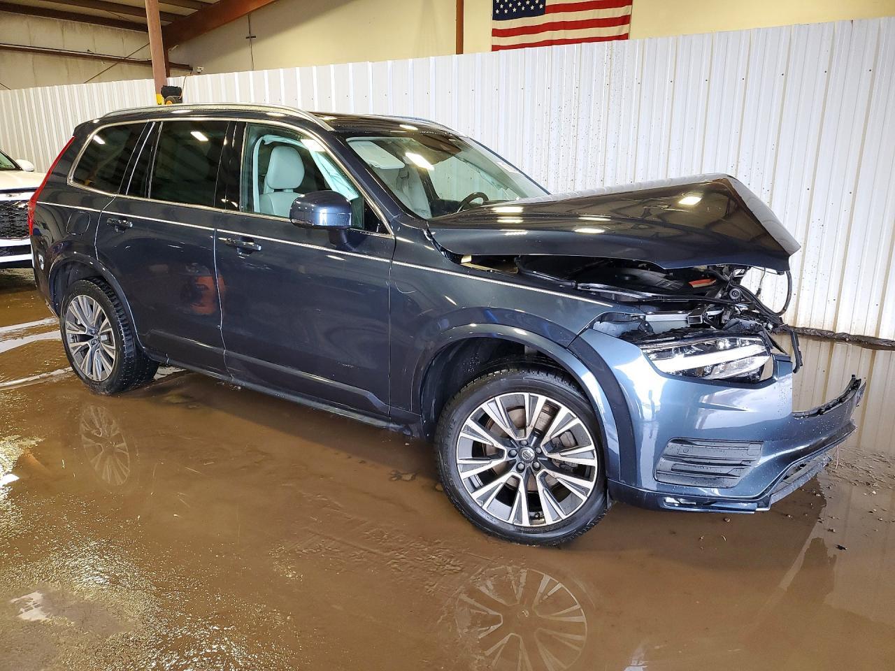 2020 VOLVO XC90