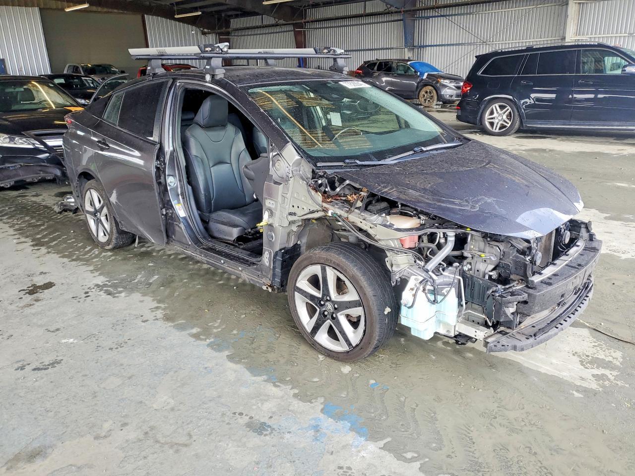 2018 TOYOTA PRIUS