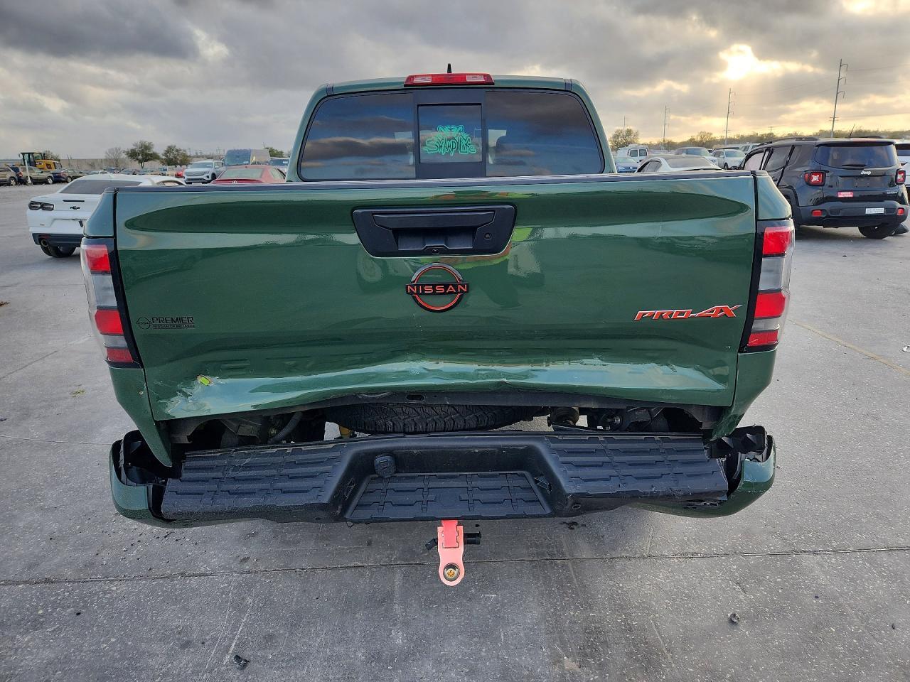 2022 NISSAN Frontier