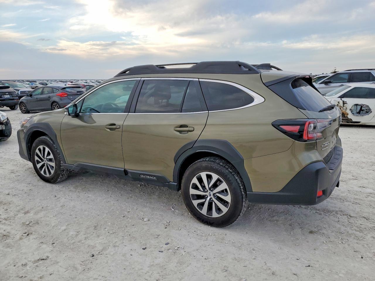 2025 SUBARU Outback