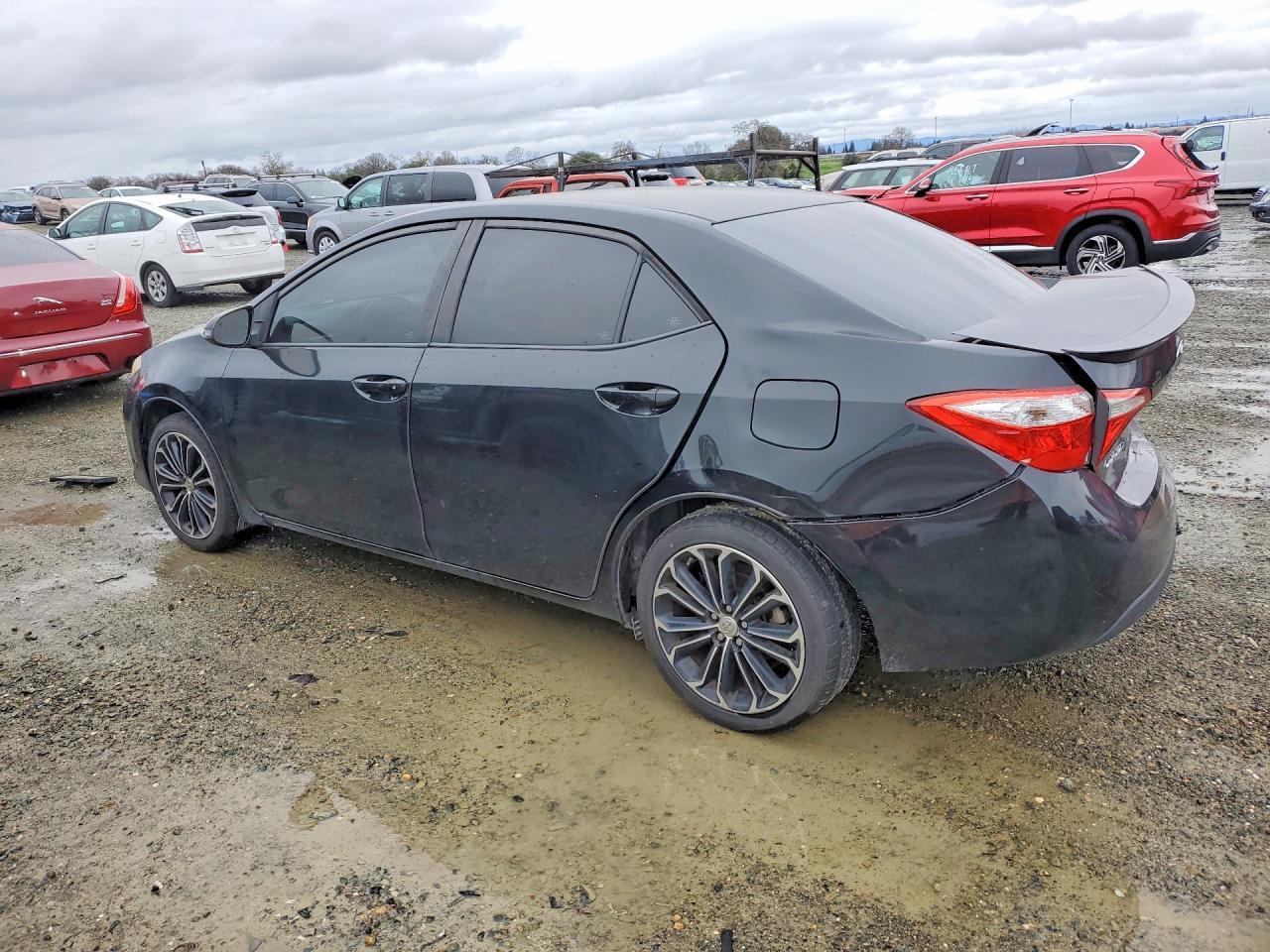 2015 TOYOTA COROLLA