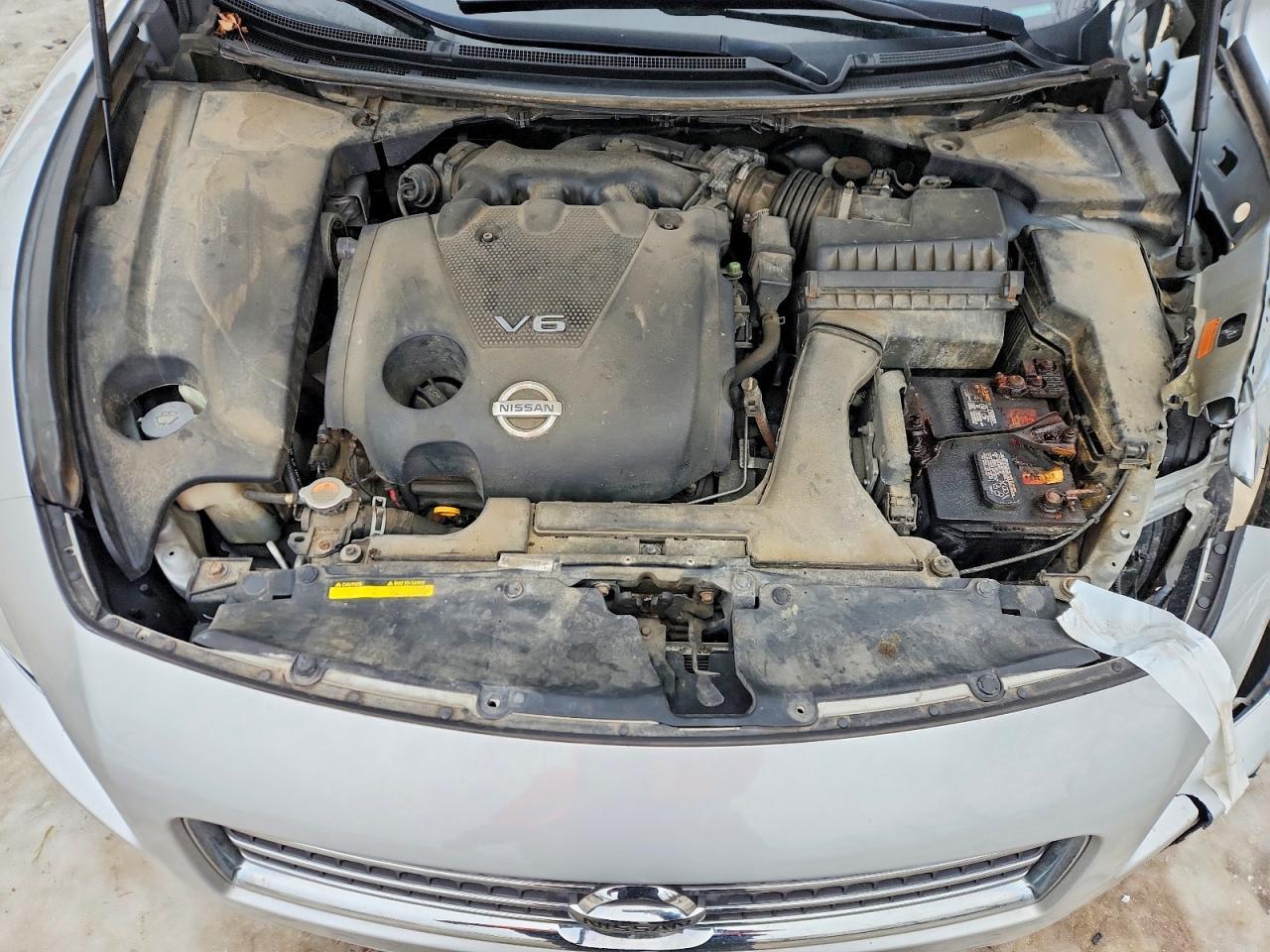 2011 NISSAN Maxima