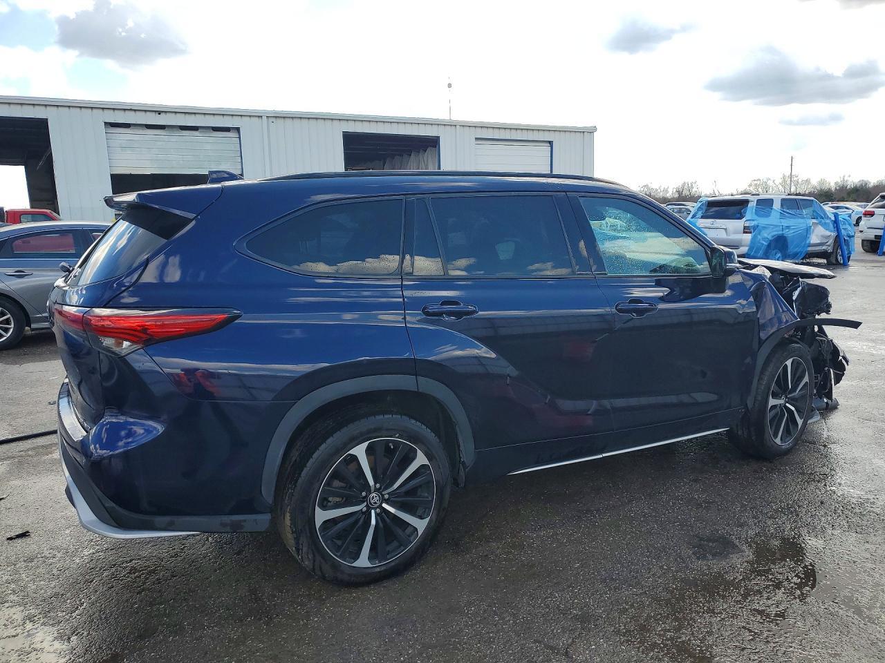 2021 TOYOTA HIGHLANDER