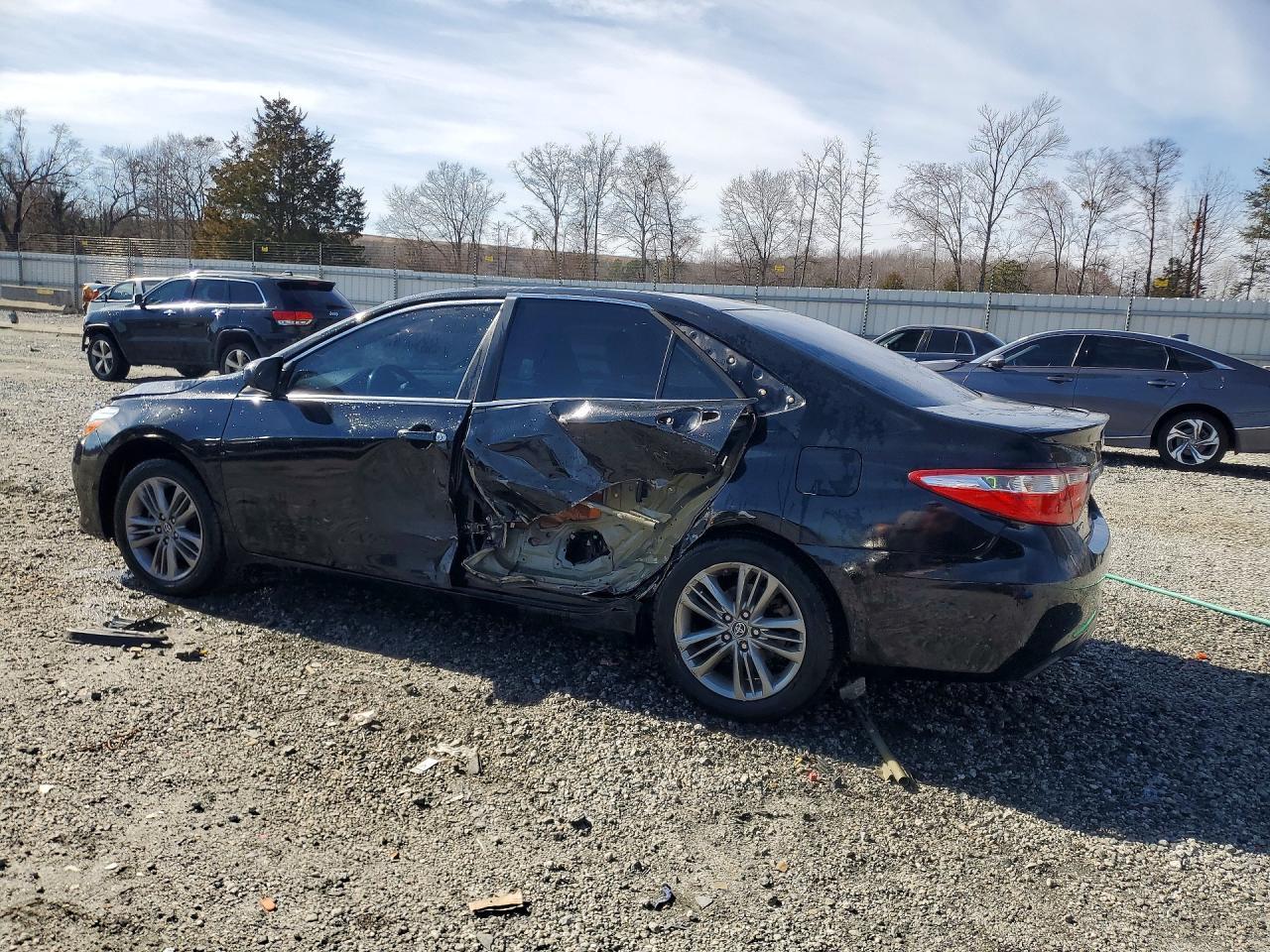 2017 TOYOTA CAMRY
